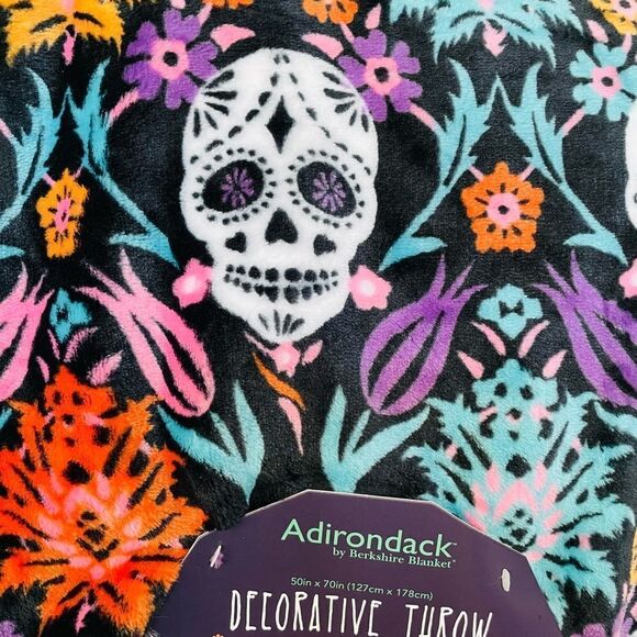 Dia de los Muertos Day of the Dead Sigar Skulls Halloween Plush Throw Bl… - Picture 2 of 3